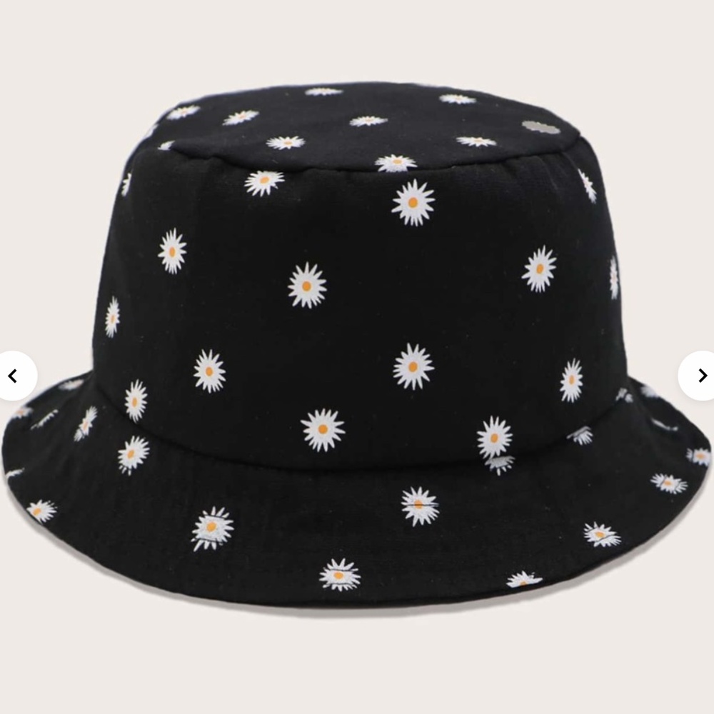 Daisy Print Bucket Hat